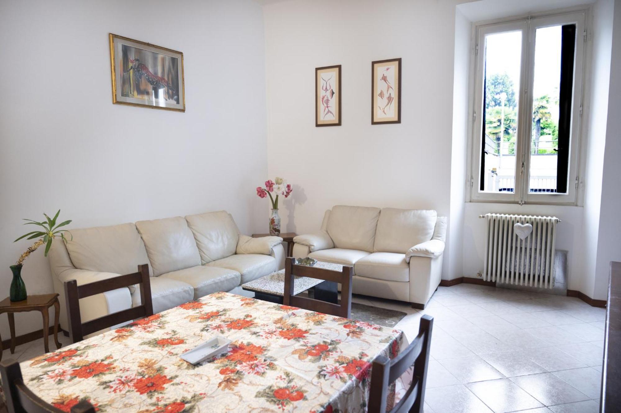 Ferienwohnung Casina Modesta Somma Lombardo Exterior foto